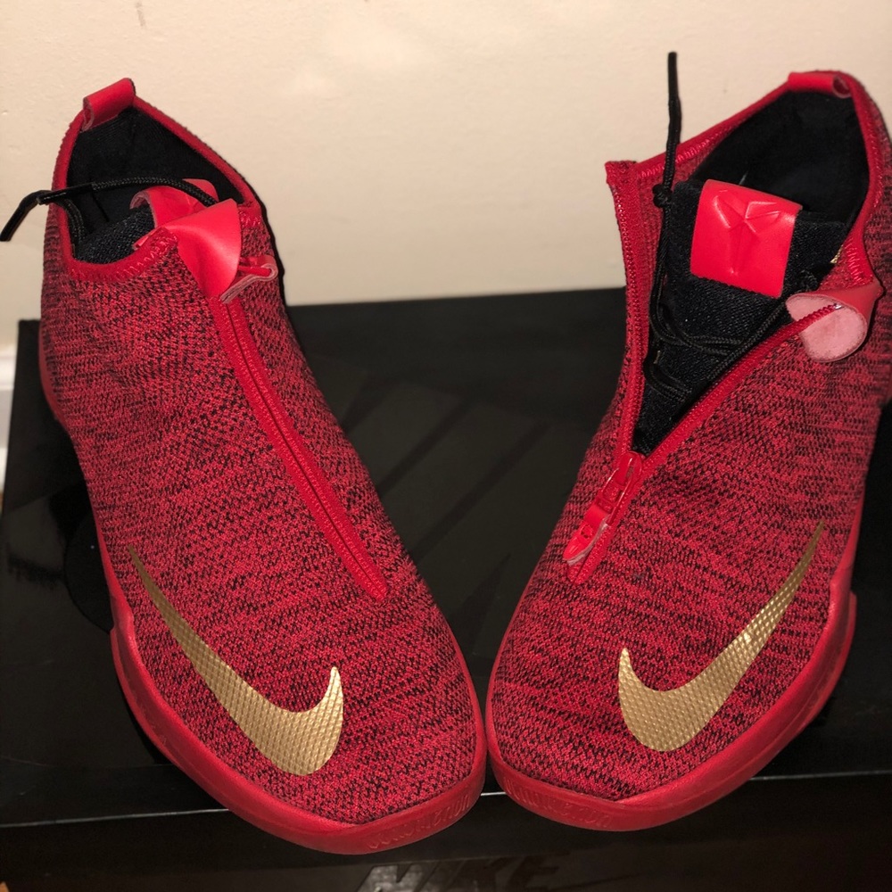 Nike Kobe Zoom